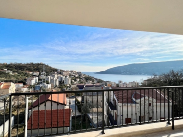 Dvosoban stan 80 m² – Topla, Herceg Novi — fotografija 12