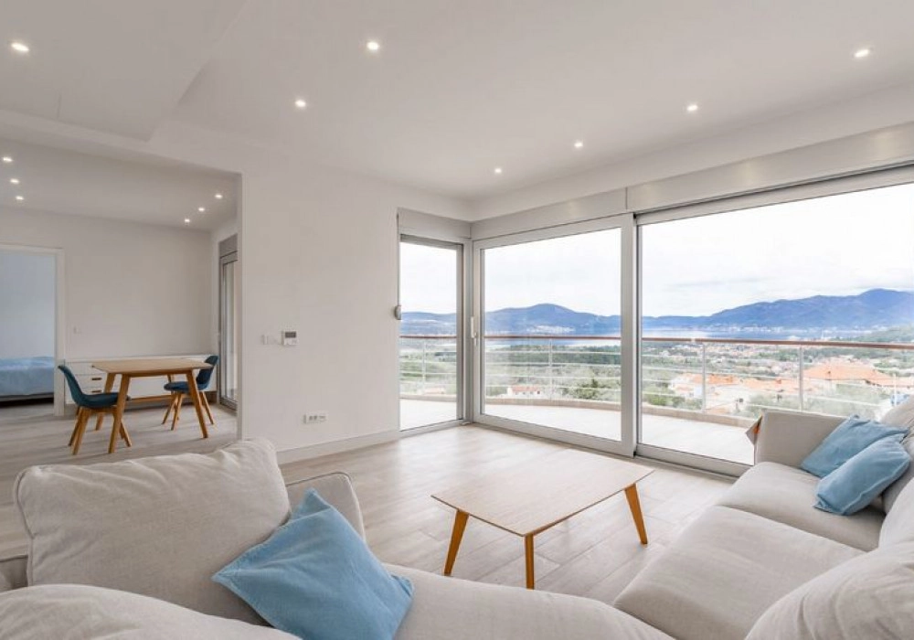 Trosoban stan 92 m² – Kavač, Kotor — fotografija 6