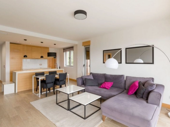 Trosoban stan 92 m² – Kavač, Kotor — fotografija 8