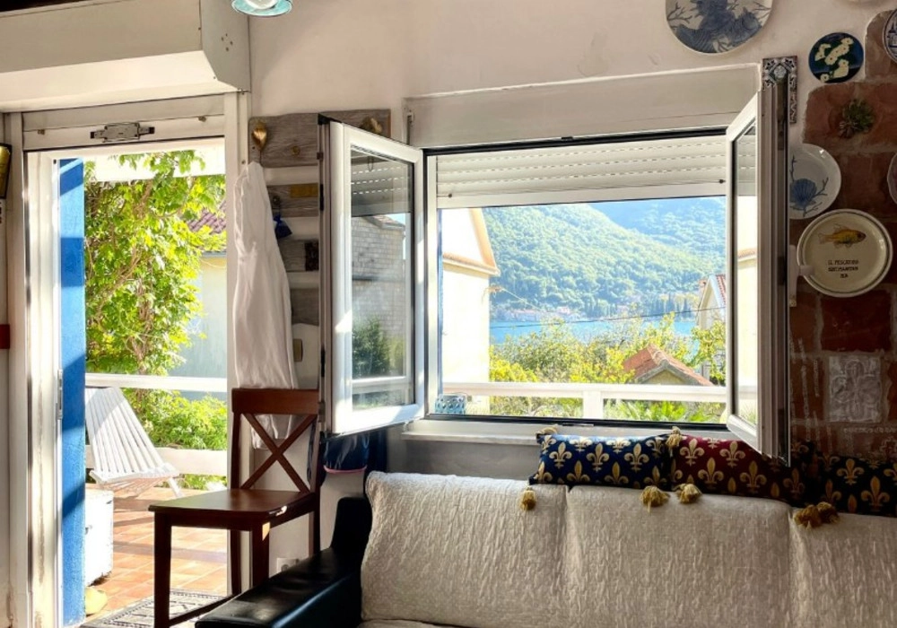 Kuca-sa-terasom-u-Kamenarima-Herceg-Novi-14 Kuća – Kamenari, Herceg Novi — fotografija 15