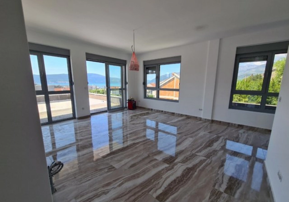 Trosoban-stan-u-novogradnji-Mazina-Tivat-1 Trosoban stan 124 m² – Mažina, Tivat — fotografija 2