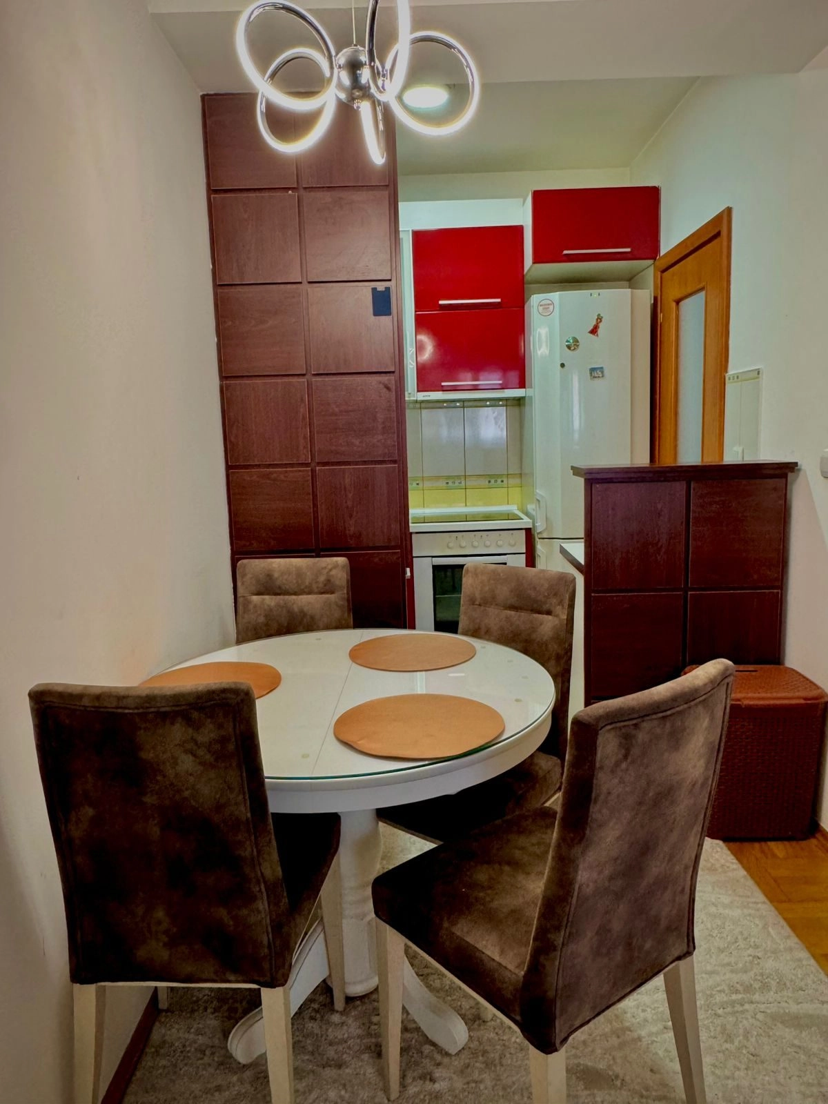 Dvosoban-stan-na-Krivom-mostu-Podgorica-2 Izdavanje: Dvosoban stan 60 m² – Krivi most, Podgorica — fotografija 3