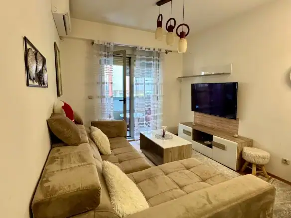 Izdavanje: Dvosoban stan 60 m² – Krivi most, Podgorica — fotografija 9