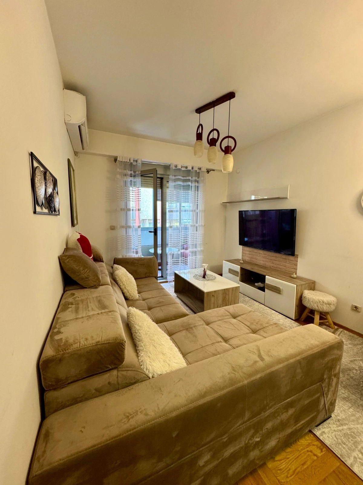 Dvosoban-stan-na-Krivom-mostu-Podgorica-8 Izdavanje: Dvosoban stan 60 m² – Krivi most, Podgorica — fotografija 9