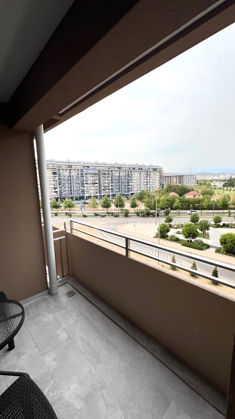 Jednosoban-stan-47-m²-u-naselju-Central-Point-Podgorica-7 Izdavanje: Jednosoban stan 47 m² – Central Point, Podgorica — fotografija 8