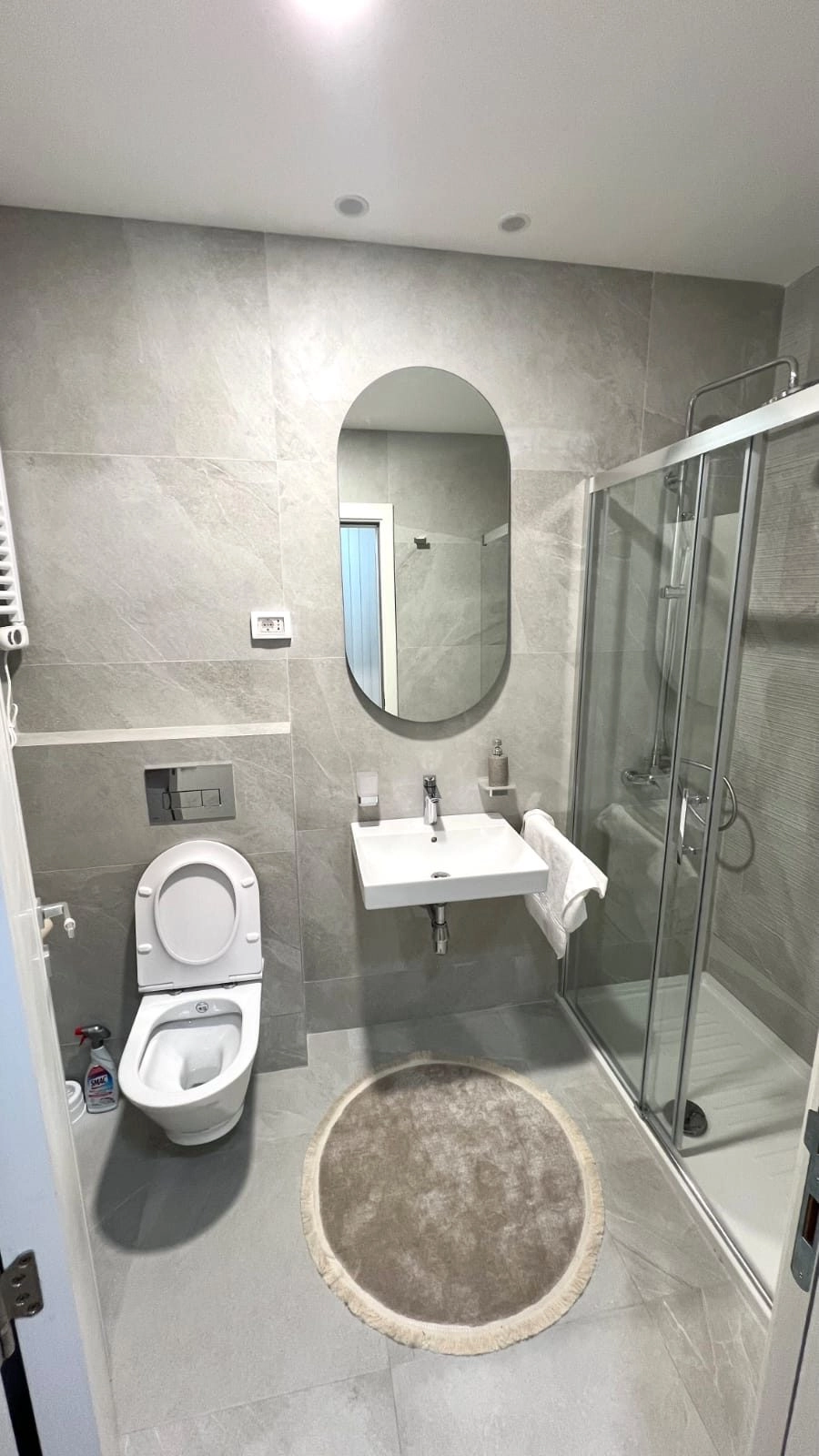 Jednosoban-stan-47-m²-u-naselju-Central-Point-Podgorica-9 Izdavanje: Jednosoban stan 47 m² – Central Point, Podgorica — fotografija 10