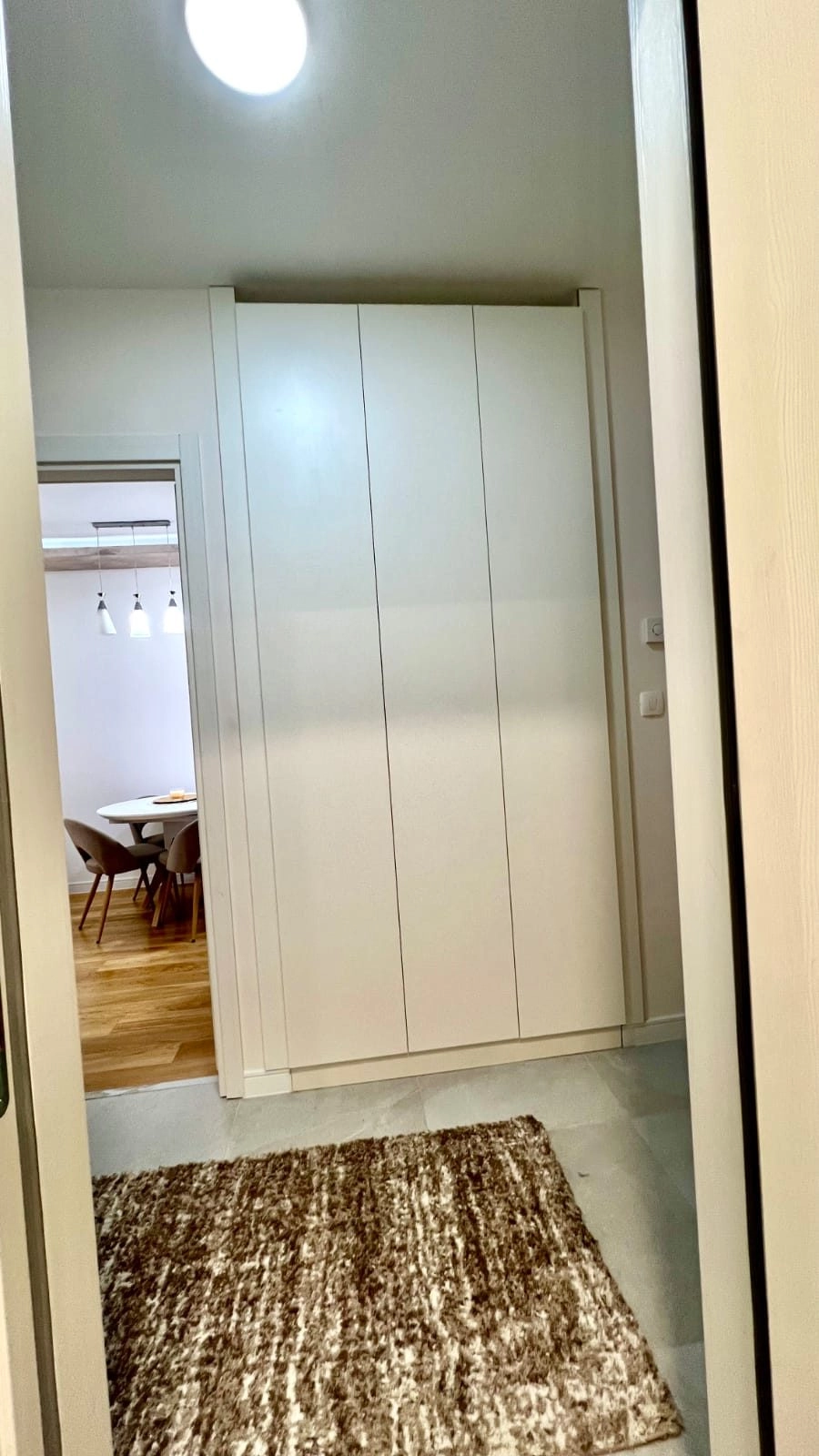 Jednosoban-stan-47-m²-u-naselju-Central-Point-Podgorica-12 Izdavanje: Jednosoban stan 47 m² – Central Point, Podgorica — fotografija 13