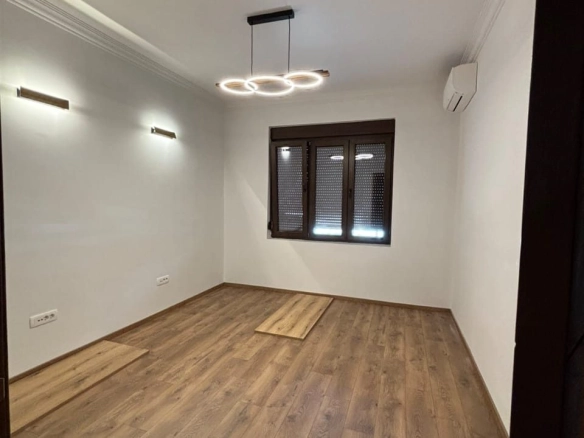 Poslovni prostor 70 m² u Centru