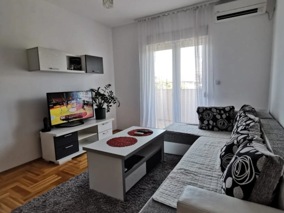 Jednosoban stan na prvom spratu, Zabjelo, Podgorica — fotografija 6