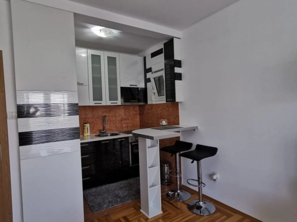 Jednosoban stan na prvom spratu, Zabjelo, Podgorica — fotografija 7