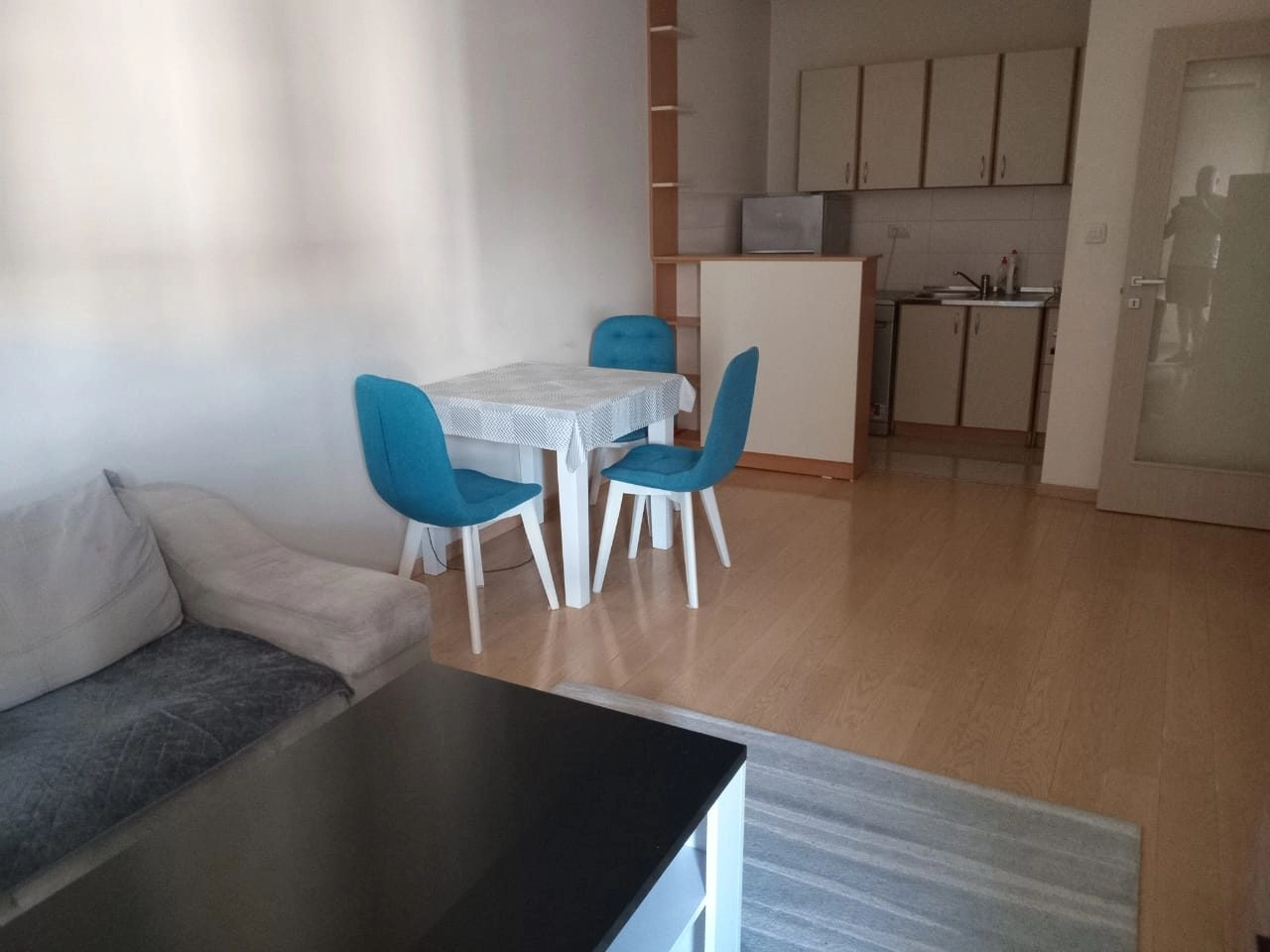 Jednosoban-stan-46-m²-u-City-kvartu-Podgorica-3 Izdavanje: Jednosoban stan 46 m² – City kvart, Podgorica — fotografija 4