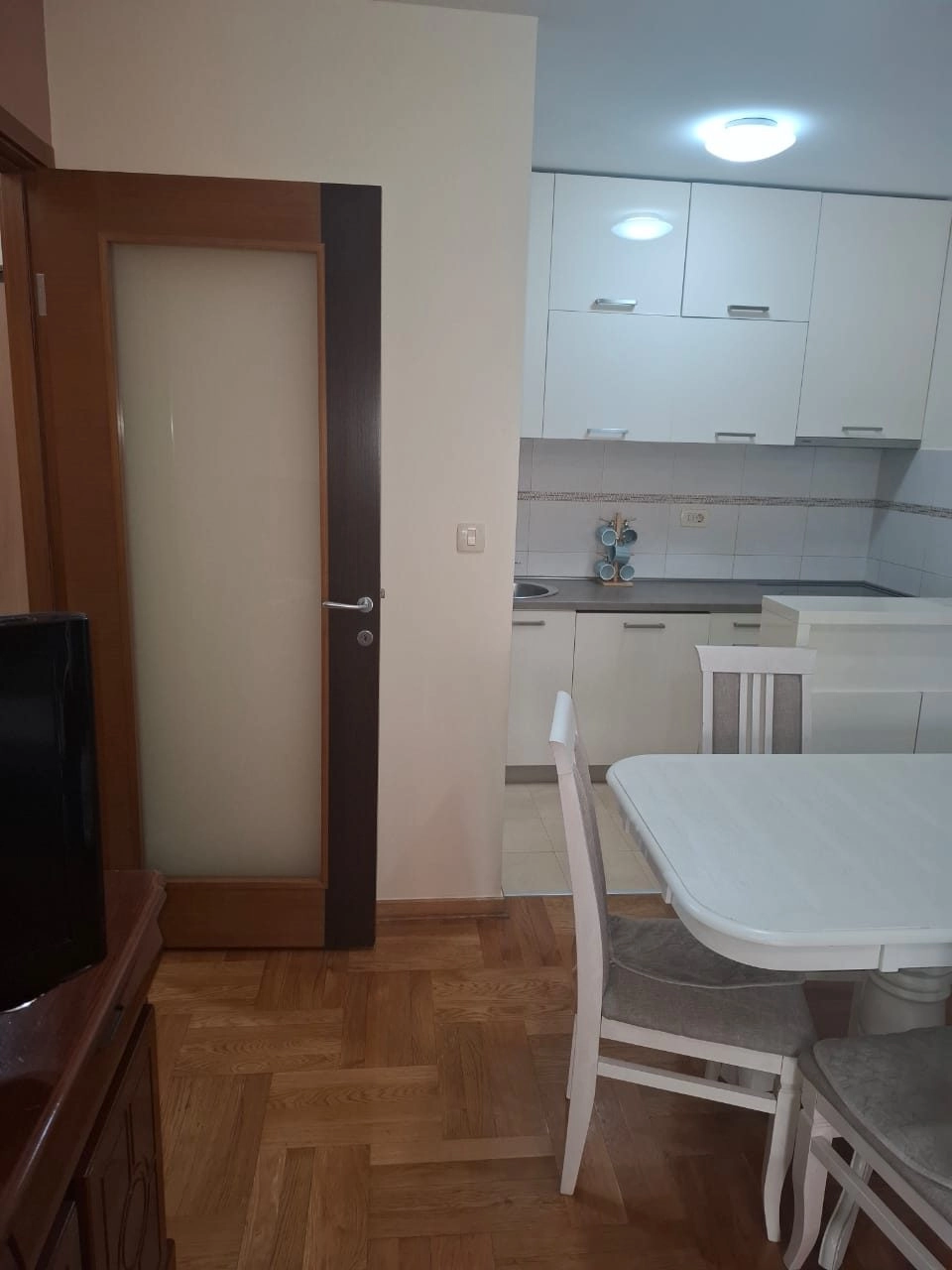Jednosoban-stan-Stari-aerodrom-Podgorica-3 Izdavanje: Jednosoban stan 41 m² – Stari aerodrom, Podgorica — fotografija 4