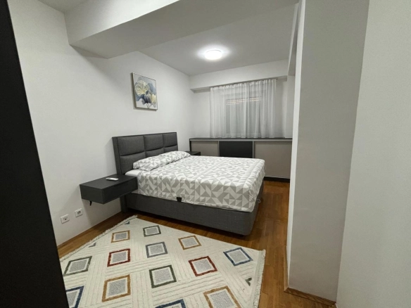 Dvosoban stan sa balkonom u City kvartu, Podgorica — fotografija 4