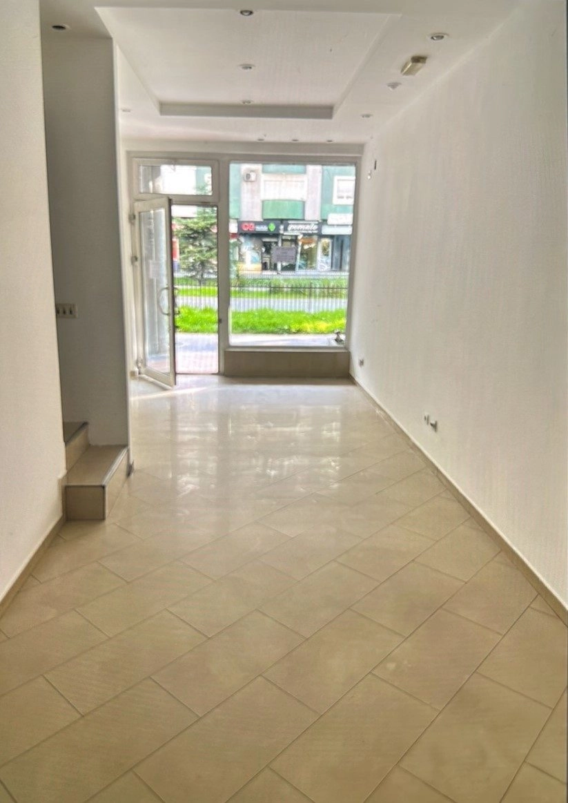Poslovni-prostor-80-m²-u-naselju-Stari-aerodrom-Podgorica-3 Poslovni prostor 80 m² – Stari aerodrom, Podgorica — fotografija 4