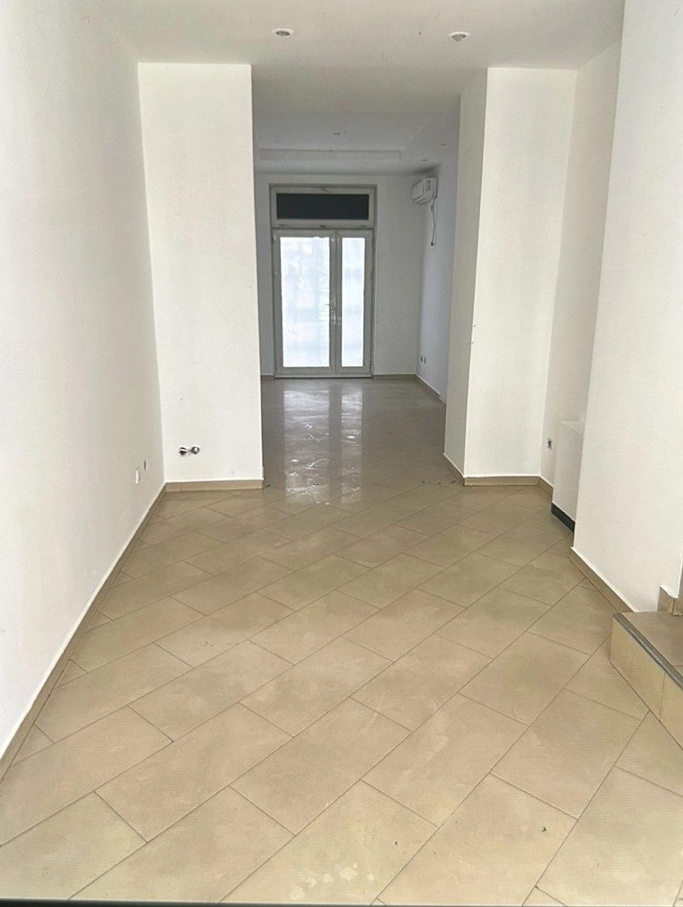 Poslovni-prostor-80-m²-u-naselju-Stari-aerodrom-Podgorica-5 Poslovni prostor 80 m² – Stari aerodrom, Podgorica — fotografija 6