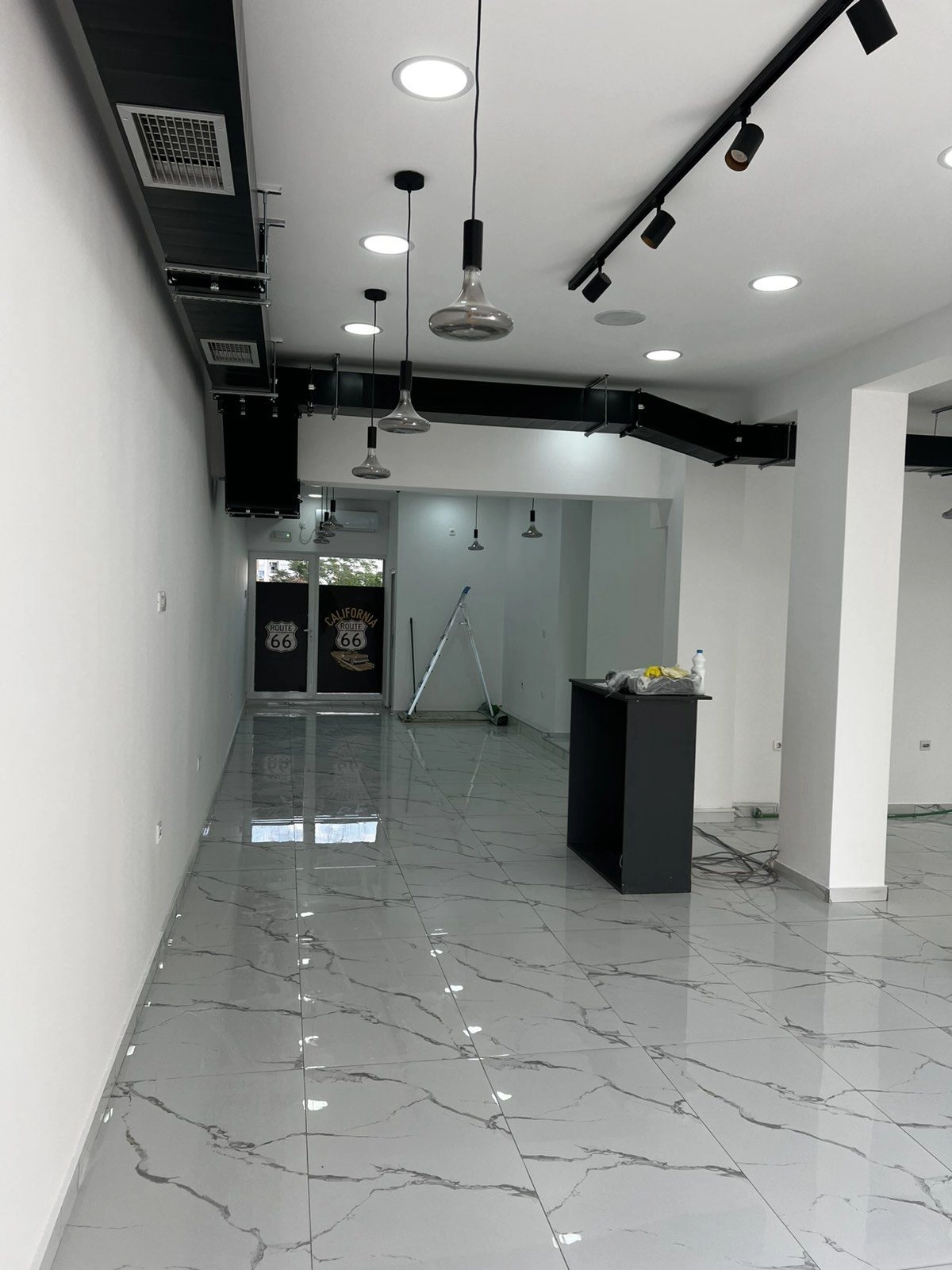 Poslovni-prostor-na-Starom-aerodromu-Podgorica-2 Poslovni prostor 96 m² – Stari aerodrom, Podgorica — fotografija 3