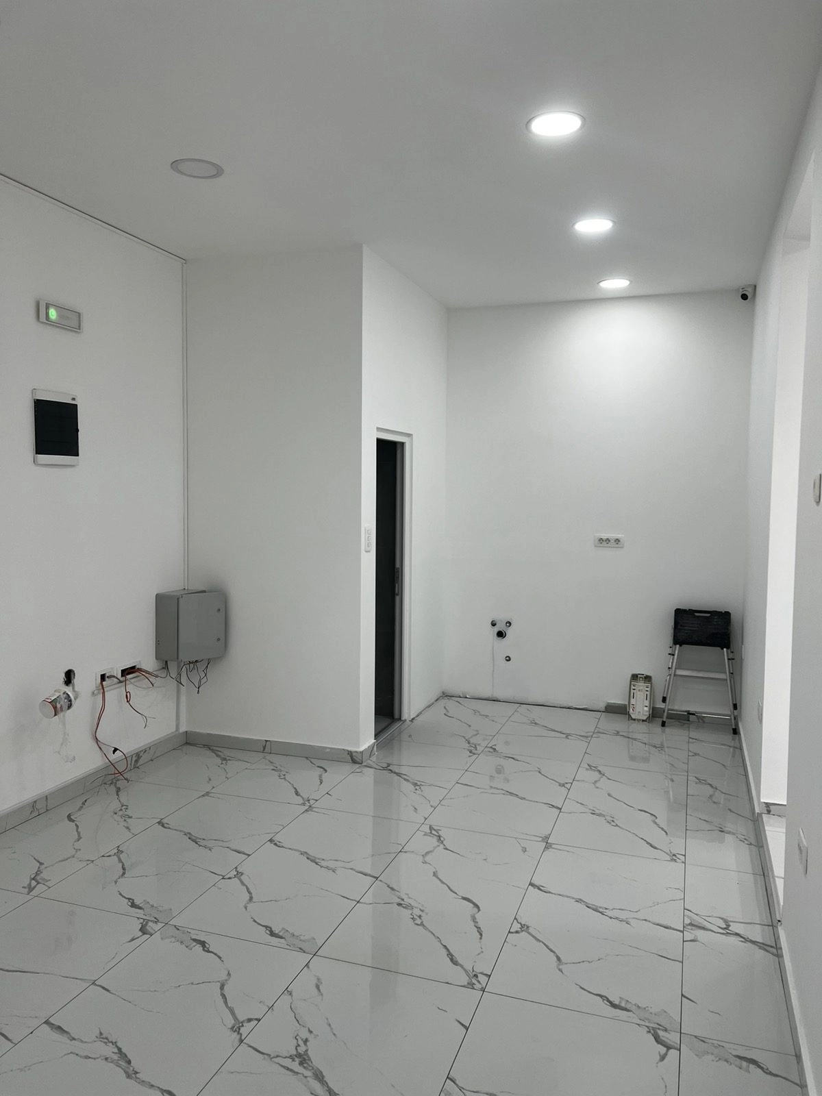 Poslovni-prostor-na-Starom-aerodromu-Podgorica-4 Poslovni prostor 96 m² – Stari aerodrom, Podgorica — fotografija 5