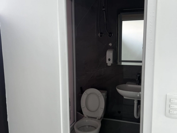 Poslovni prostor 96 m² – Stari aerodrom, Podgorica — fotografija 8