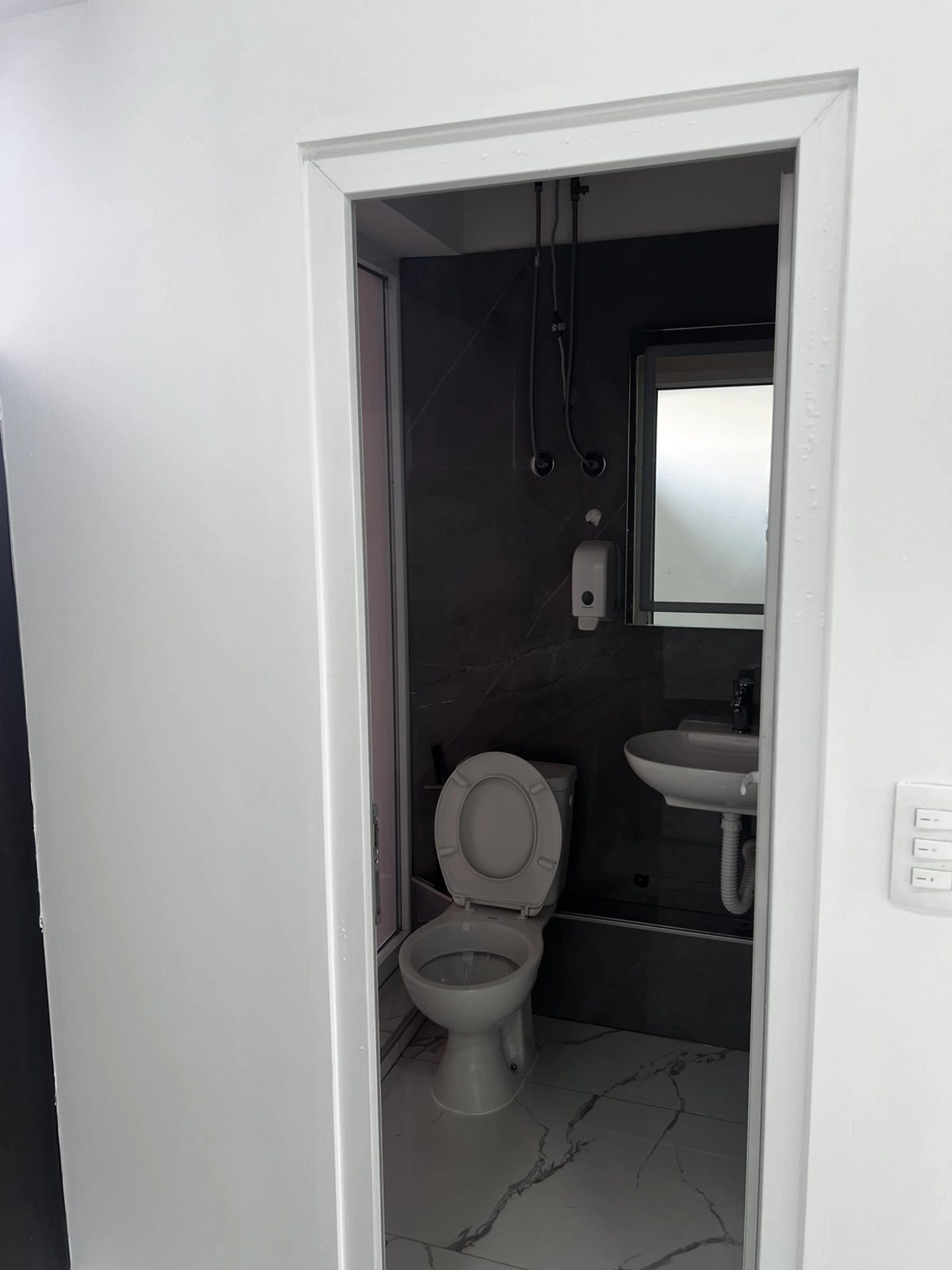 Poslovni-prostor-na-Starom-aerodromu-Podgorica-7 Poslovni prostor 96 m² – Stari aerodrom, Podgorica — fotografija 8