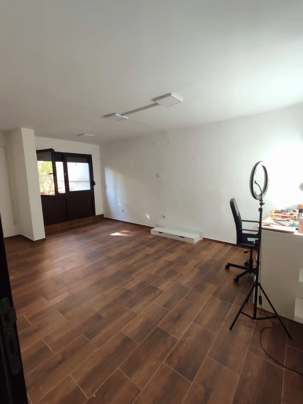 Poslovni-prostor-80-m²-u-Bloku-5-Podgorica-7 Izdavanje: Poslovni prostor 80 m² – Blok 5, Podgorica — fotografija 8