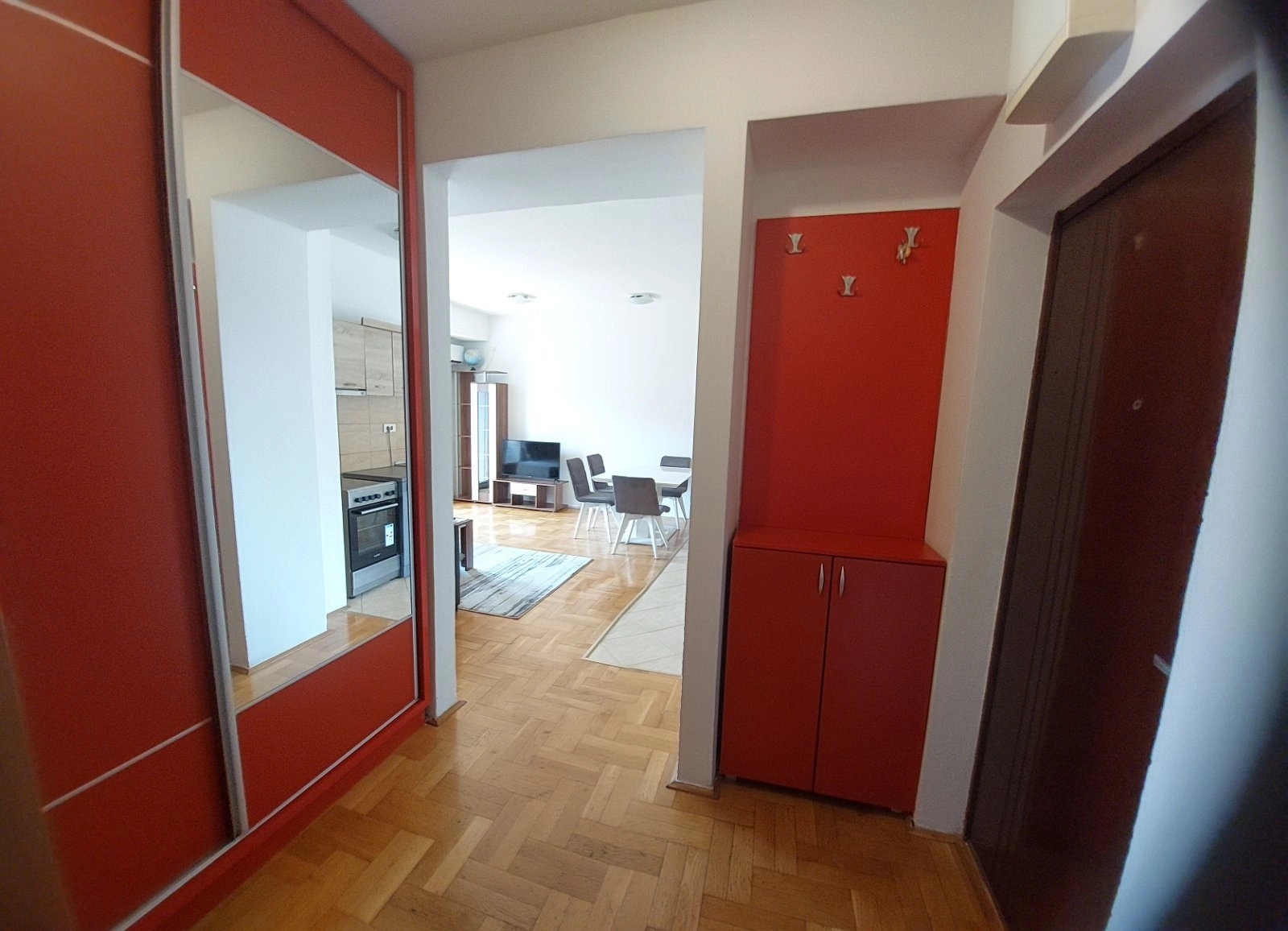 Dvosoban-stan-u-Bloku-9-Podgorica-4 Izdavanje: Dvosoban stan 62 m² – Blok 9, Podgorica — fotografija 5