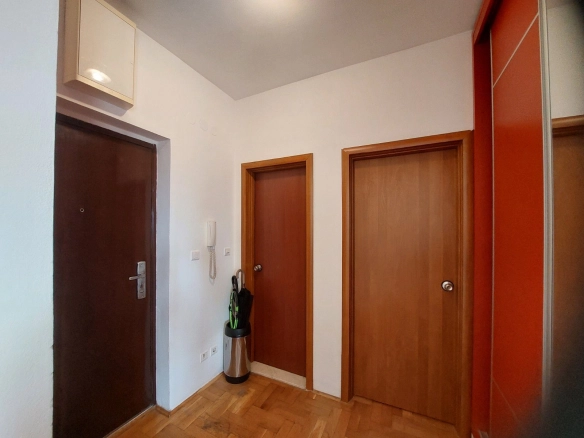 Izdavanje: Dvosoban stan 62 m² – Blok 9, Podgorica — fotografija 6