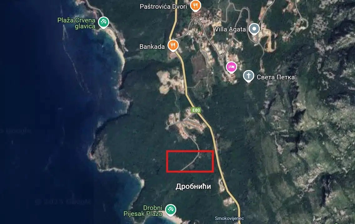 Plac za izgradnju turističkih vila u Reževićima
