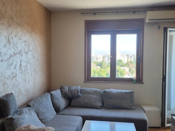 Jednosoban stan 38 m² u Pobrežju