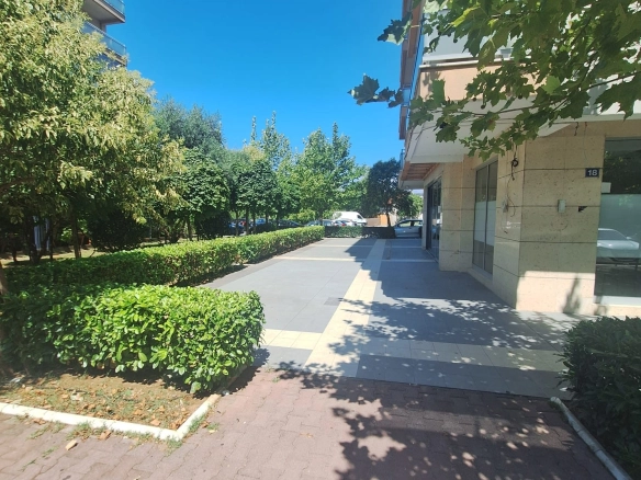 Poslovni prostor 200 m² – City kvart, Podgorica — fotografija 5