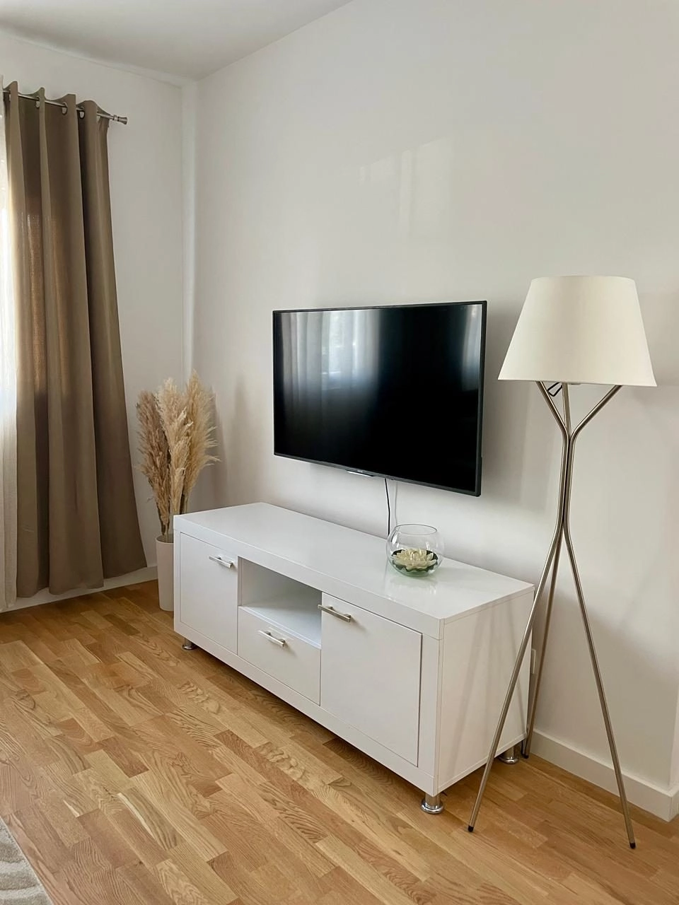 Jednosoban-stan-u-Zabjelu-Podgorica-1 Izdavanje: Jednosoban stan 50 m² – Zabjelo, Podgorica — fotografija 2