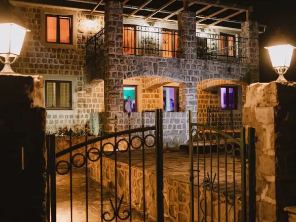 Kuća 466 m² – Petrovac, Budva — fotografija 8