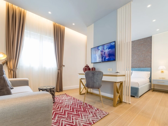 Hotel sa 4 zvjezdice u centru Budve