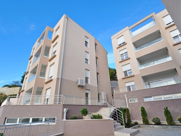 Dvosoban stan 66 m² – Gorica, Tivat — fotografija 12