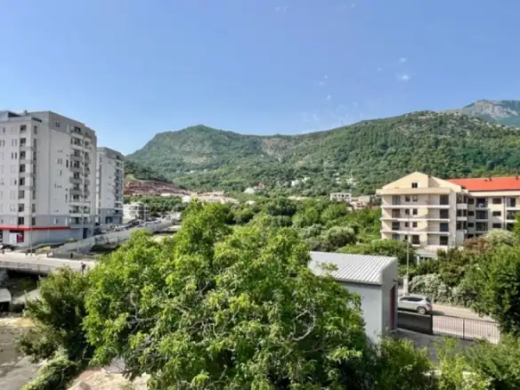 Trosoban stan 105 m² – Rozino, Budva — fotografija 2