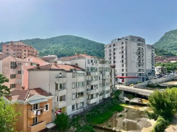 Trosoban stan 105 m² – Rozino, Budva — fotografija 12