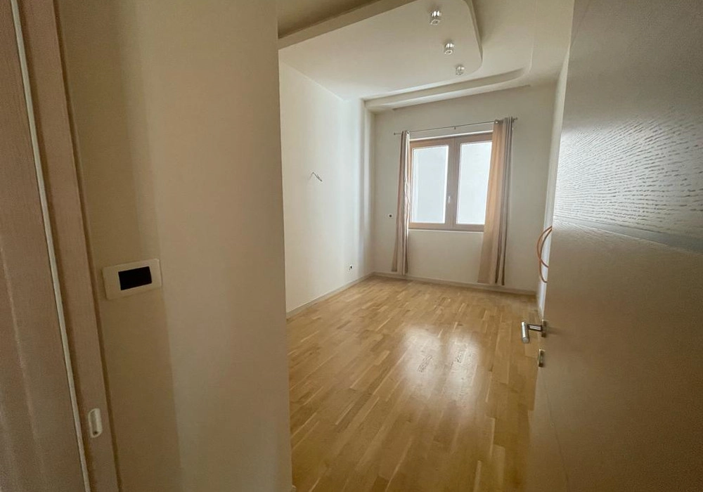 Trosoban-stan-u-novogradnji-centar-Budve-2 Trosoban stan 104 m² – Centar, Budva — fotografija 3