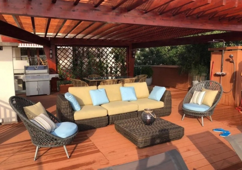 Dvosoban-stan-sa-krovnom-terasom-u-Petrovcu-Budva-2 Dvosoban stan 194 m² – Petrovac, Budva — fotografija 3
