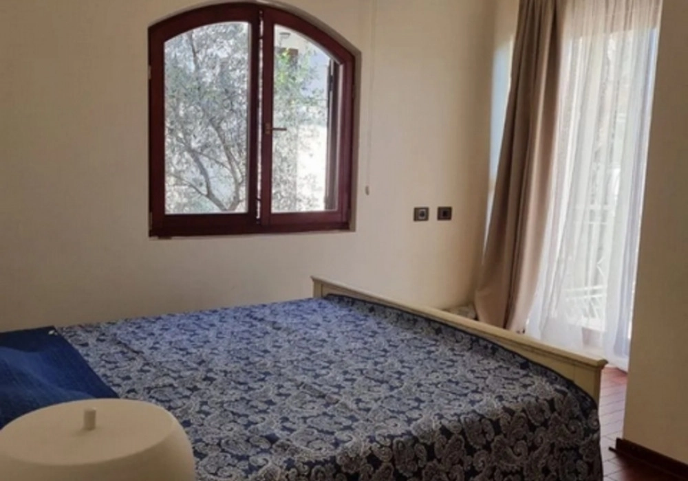 Dvosoban-stan-sa-krovnom-terasom-u-Petrovcu-Budva-9 Dvosoban stan 194 m² – Petrovac, Budva — fotografija 10