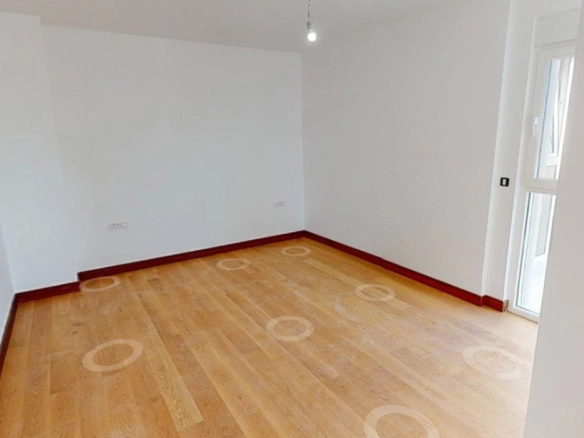 Trosoban stan 146 m² – Bar — fotografija 12