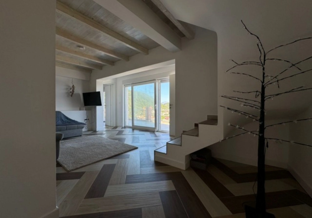Nova-kuca-s-pogledom-na-more-u-Petrovcu-Budva-7 Kuća 310 m² – Petrovac, Budva — fotografija 8