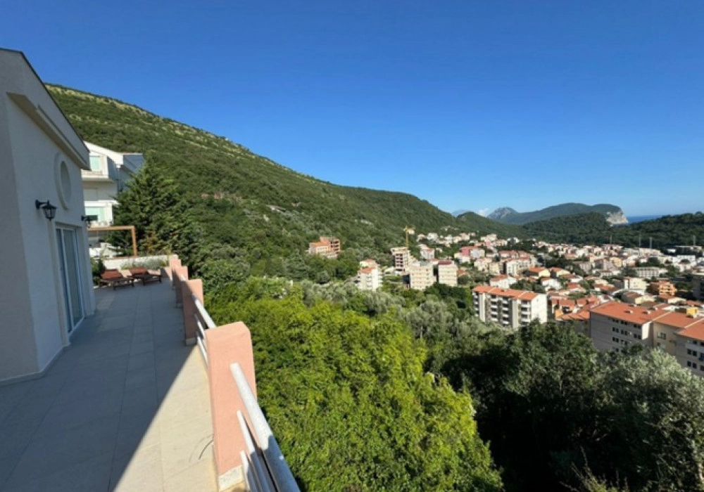 Nova-kuca-s-pogledom-na-more-u-Petrovcu-Budva-12 Kuća 310 m² – Petrovac, Budva — fotografija 13