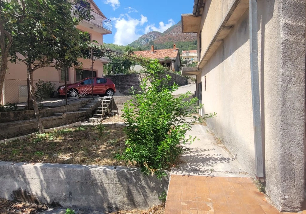 Dvospratna-kuca-kod-mora-u-Kamenarima-Herceg-Novi-11 Kuća – Kamenari, Herceg Novi — fotografija 12