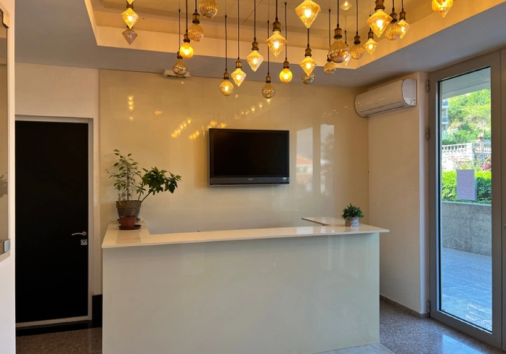 Dvosoban-stan-sa-terasama-u-Becicima-Budva-4 Dvosoban stan 98 m² – Bečići, Budva — fotografija 5