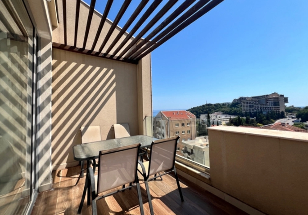 Dvosoban-stan-sa-terasama-u-Becicima-Budva-5 Dvosoban stan 98 m² – Bečići, Budva — fotografija 6