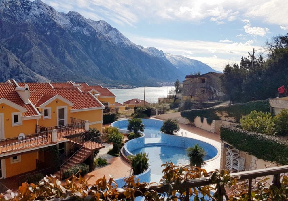 Dvosoban-stan-sa-bazenom-u-Orahovcu-Kotor Dvosoban stan sa bazenom u Orahovcu