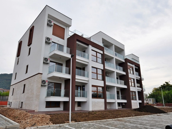 Dvosoban stan 72 m² – Tivat — fotografija 2