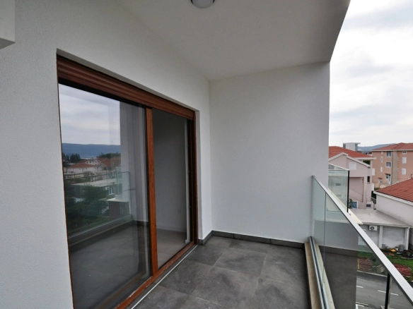 Dvosoban stan 72 m² – Tivat — fotografija 12