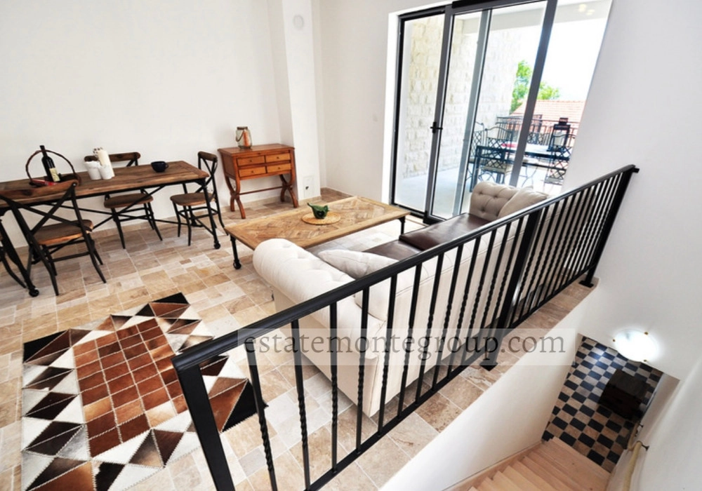 Dvosoban-stan-sa-bazenom-u-Risnu-Kotor-6 Dvosoban stan 500 m² – Risan, Kotor — fotografija 7