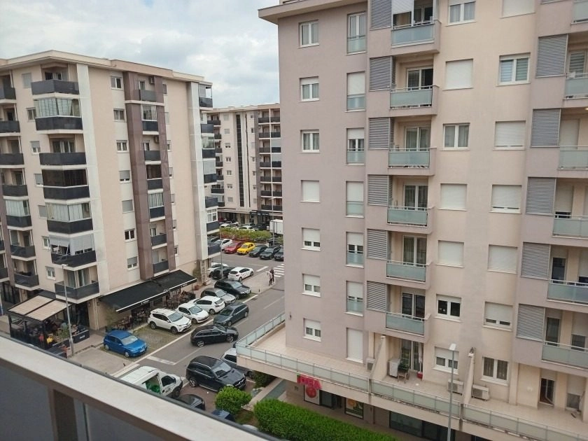 Jednosoban-namjesten-stan-City-kvart-Podgorica-4 Namješten jednosoban stan u City kvartu, Podgorica — fotografija 5