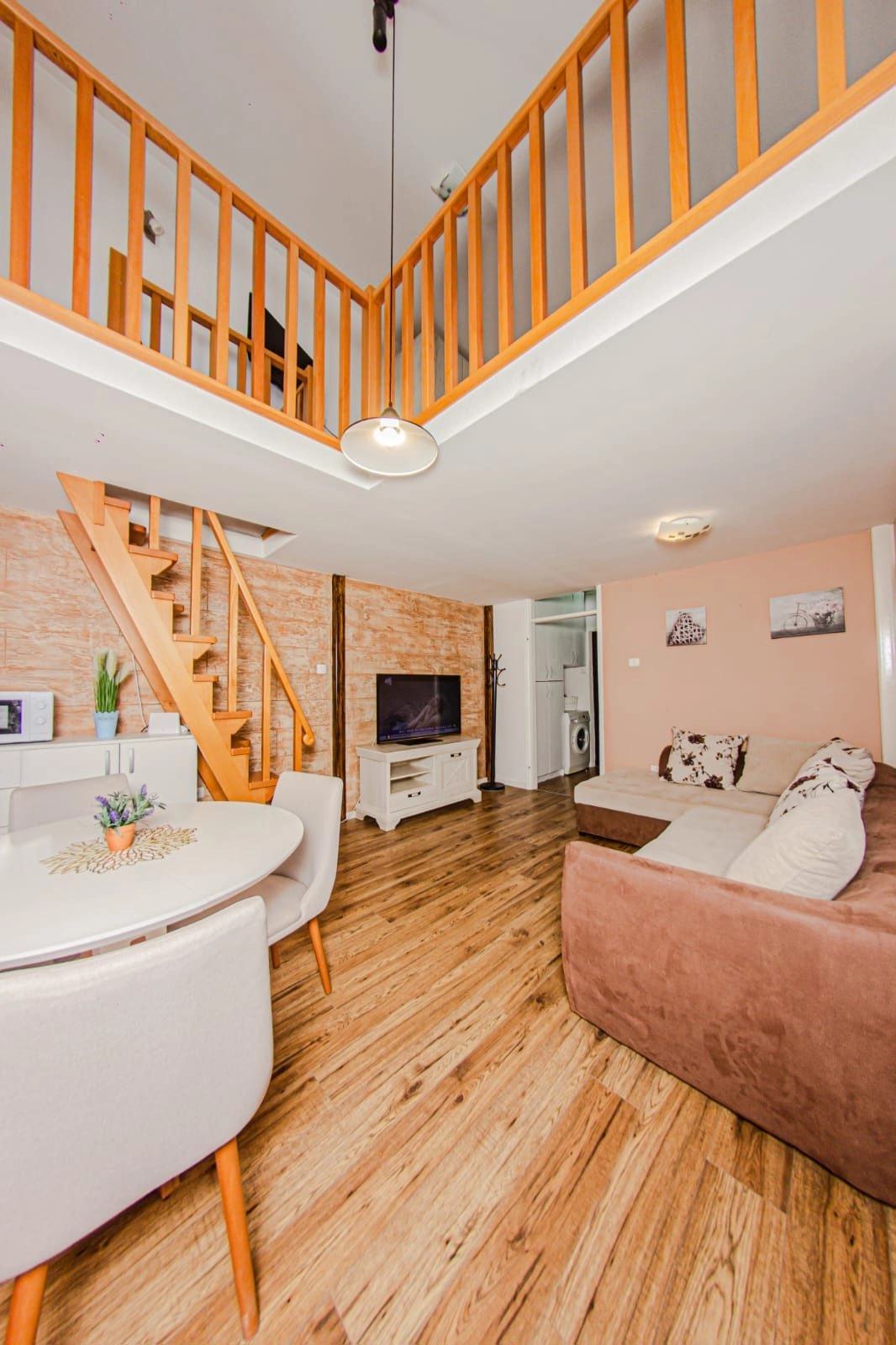 Renoviran-dvosoban-stan-u-naselju-Rena-Bar-1 Dvosoban stan 48 m² – Rena, Bar — fotografija 2